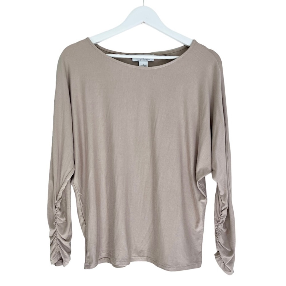 NWT Magaschoni Women’s Ruched‎ Long Sleeve Boat Neck Top Clay Dust Beige Small